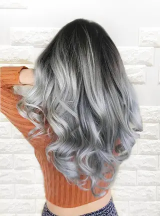 セミロング カラー ヘアアレンジ 次世代シールエクステ 錦糸町 小泉 朋之のヘアスタイル