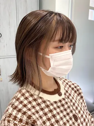 セミロング カラー 中川 茜里のヘアスタイル