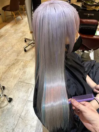 ロング カラー 佐伯 りょうのヘアスタイル