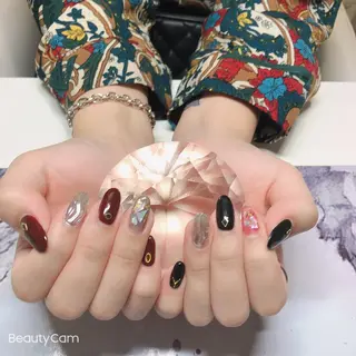 ネイル ガレンドウ 白澤 愛子のネイルデザイン