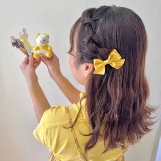 セミロング ヘアメ🎀推しカラー 🥣横浜/しほ🧸のヘアスタイル