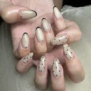 ネイル 里見 麗のネイルデザイン