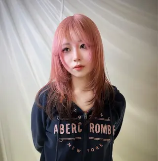 カラー 山本 夏恋のヘアスタイル