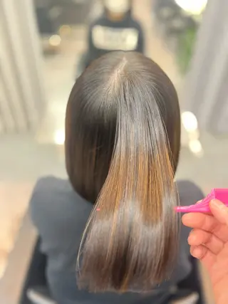 ショート タク エルのヘアスタイル