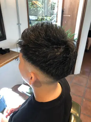 ショート メンズ 冨士川 英樹のヘアスタイル