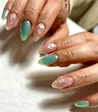 ネイル 松橋 愛のネイルデザイン