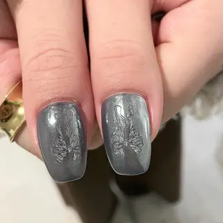 ネイル ウシク ミユキのネイルデザイン