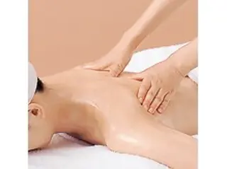 肌質改善サロン 来店プレゼントありのエステ・リラクイメージ