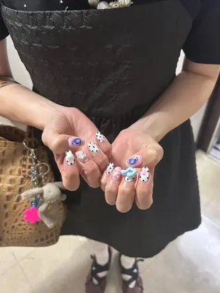 ネイル キラキラオメメ みずなのネイルデザイン