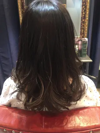 セミロング N゚秋田店【副店長】 aiのヘアスタイル