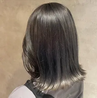 ミディアム カラー 🩵ハイトーン/ レイヤーYUZU🩵のヘアスタイル