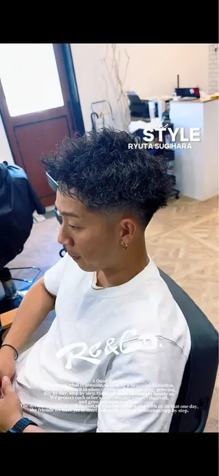 ショート パーマ RE&COメンズ専門 リュウタのヘアスタイル