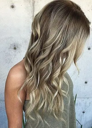 ロング カラー パーマ ヘアアレンジ R3 Eyelash RSKのマツエク・マツパデザイン