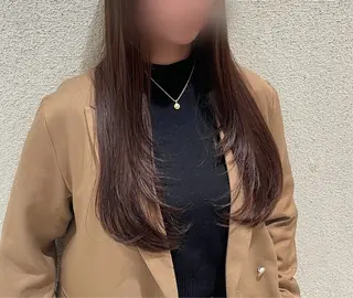 ロング 前田 彩良のヘアスタイル