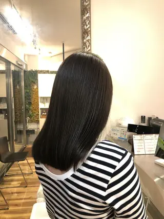 セミロング 小顔カット前髪 顔周りカット林亮佑のヘアスタイル