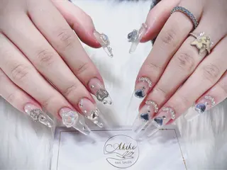 ネイル AKIKO ネイルサロンのネイルデザイン