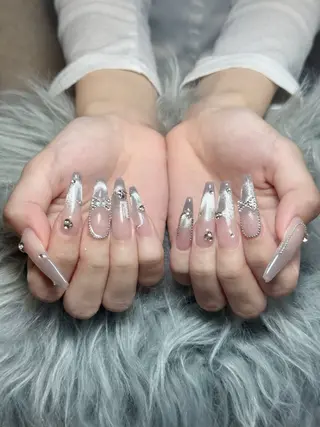 ネイル Julli NailStudioのネイルデザイン