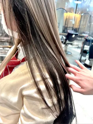 セミロング カラー 🌈インナーカラー ‘ショウマ’🌈のヘアスタイル