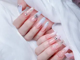 ネイル 🎀M nails✨ ビューティーのネイルデザイン