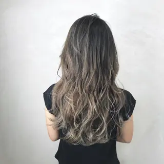 ロング カラー LUSTRE クロサワのヘアスタイル