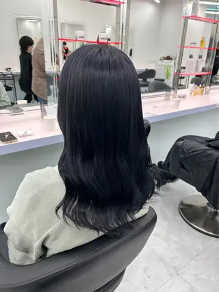 セミロング カラー パーマ ヘアアレンジ 透明感ブリーチカラー 🌈TOMOHIROのヘアスタイル