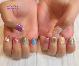 ネイル ショートネイル 森のさんぽ道のネイルデザイン