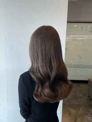 カラー ハイトーンカラー🩵 指名多数💗横山聖奈のヘアスタイル