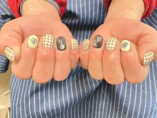 ショート メンズ ネイル ヘアーサロン ＳＯRＡお顔剃りのエステ・リラクイメージ