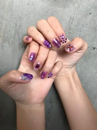 ネイル mana 暖色カラーカットのヘアスタイル