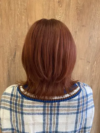 ミディアム カラー 小坂 麻綾のヘアスタイル