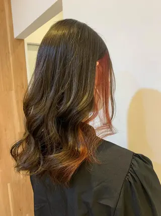 カラー カワニシ ＊のヘアスタイル