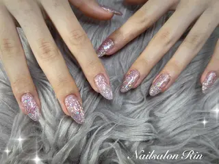 ネイル Nailsalon Rinのネイルデザイン