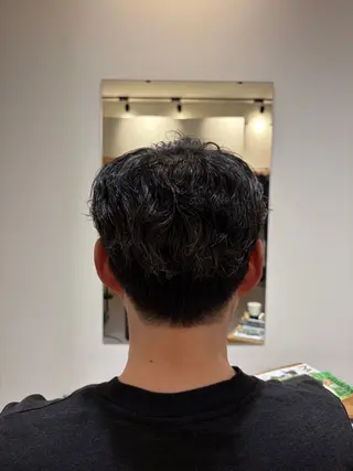 パーマ メンズ 荒井 茉凜のヘアスタイル
