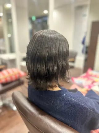 ショート カラー 🤍 minaのヘアスタイル