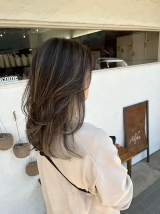 ロング 正分 真美のヘアスタイル