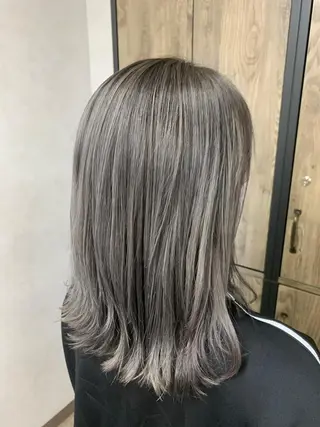 カラー 🌷かわばた めい🌷のヘアスタイル
