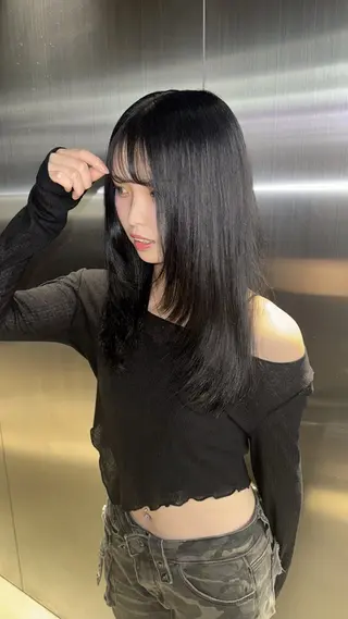 セミロング PELE /Nanakaのヘアスタイル