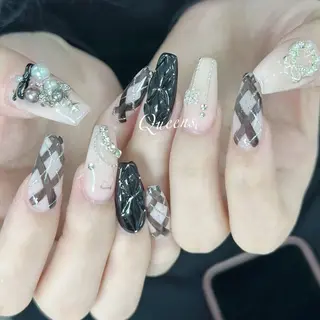 ネイル Queens ゲンのネイルデザイン