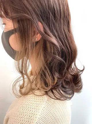 ミディアム カラー ヘアアレンジ 🦄インナーカラー 🦄貫井彩花のヘアスタイル