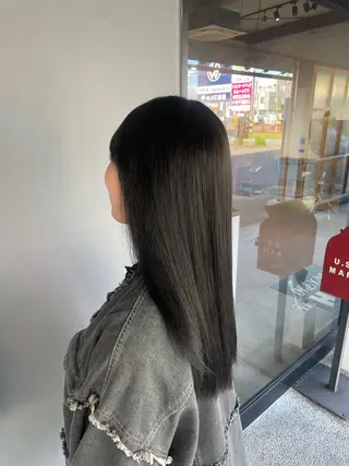 ロング カラー 林 菜穂実のヘアスタイル