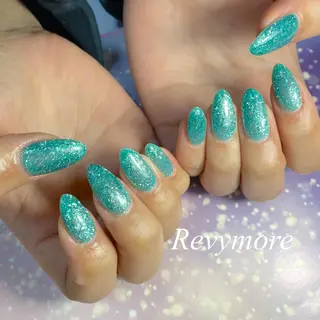 ミディアム ネイル nail salon Revymoreのネイルデザイン