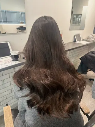 ロング ブリーチ/ベージュ /レイヤー/ひよりのヘアスタイル