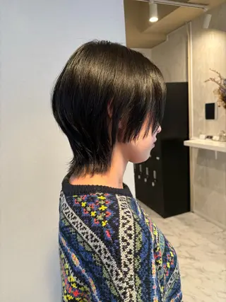 ミディアム レイヤー/ウルフ/ 縮毛矯正/照井友梨のヘアスタイル