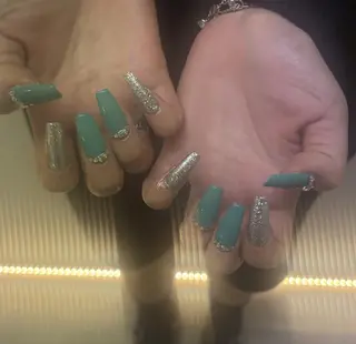 ネイル Trinity staffのネイルデザイン