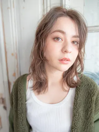 セミロング カラー 🎀透明感カラー🎀 mikaのヘアスタイル
