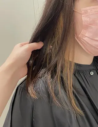 セミロング カラー 酸性ストレート/ブリ ーチなしWカラー河本のヘアスタイル