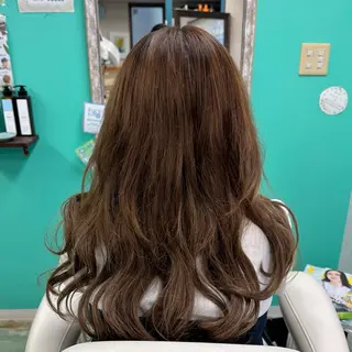 ロング 三原 友美のヘアスタイル