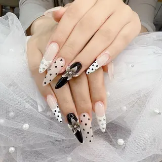 ネイル 惠 美奈のネイルデザイン