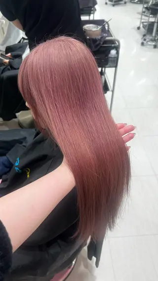 ロング カラー ヘアアレンジ 韓国レイヤー＆ピンク 艶髪🩶maikoのヘアスタイル