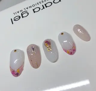 ネイル 遊津 美来のネイルデザイン